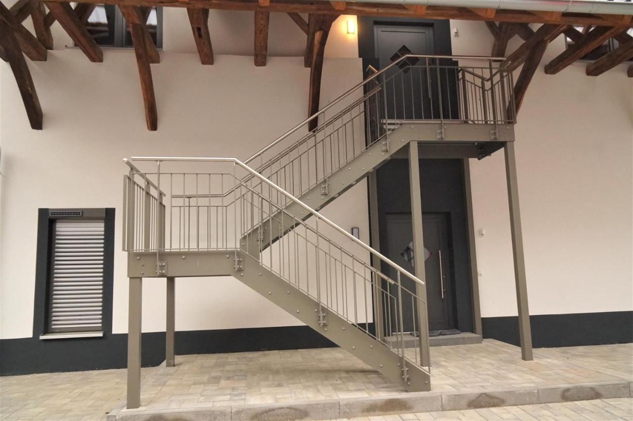 Galerie-Wohnung I Sanierter Pferdestall I Europapark I Boxspring I Nespresso Kippenheim Esterno foto